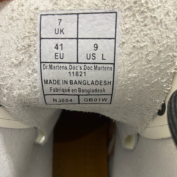 NEVER WORN White Dr. Martens!! 🤍 - Picture 3 of 4